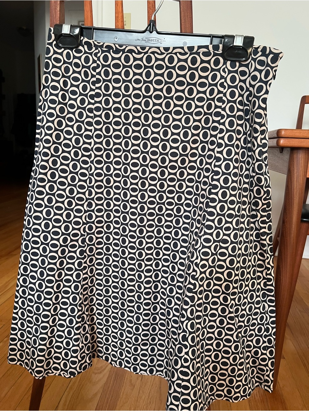 Vintage Gap - Black and Cream Circle-Print A-Line Skirt